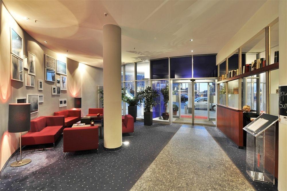 Intercityhotel Киль Интерьер фото