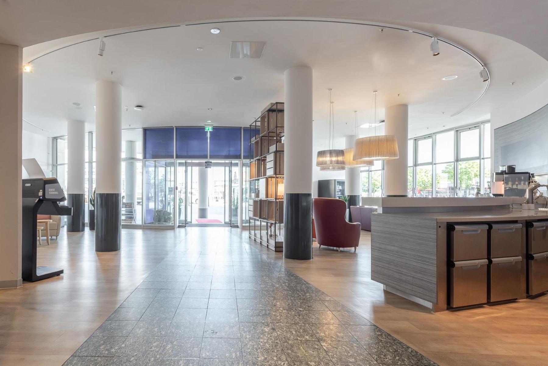 Intercityhotel Киль Экстерьер фото