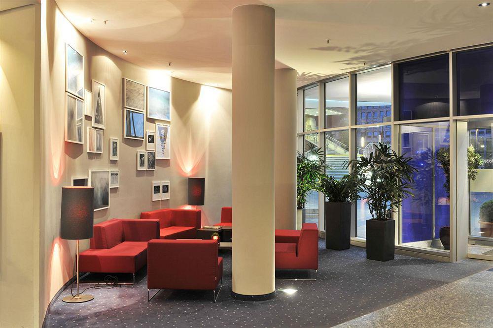 Intercityhotel Киль Интерьер фото